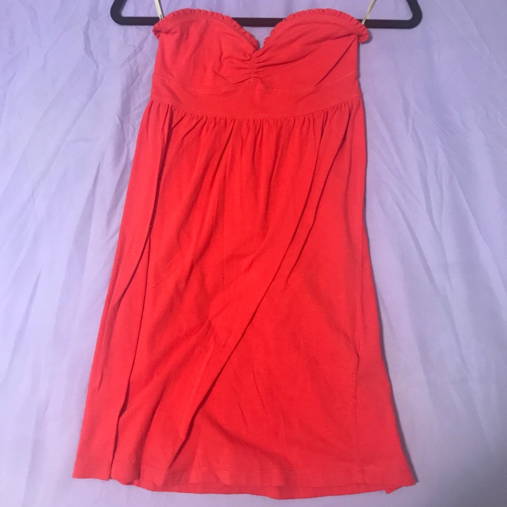 Short coral strapless dress